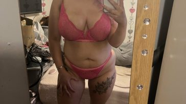 curvyandiloveit onlyfans nude